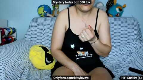 kittylove91 @ myfreecams on 20240609