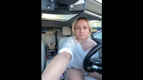 bondgirl_013 @ stripchat on 20230827