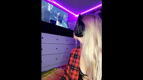 cutiepietease02 @ stripchat on 20230827