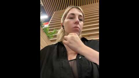 Media: mommmyyummy Stripchat 2023-08-27 16:18:00