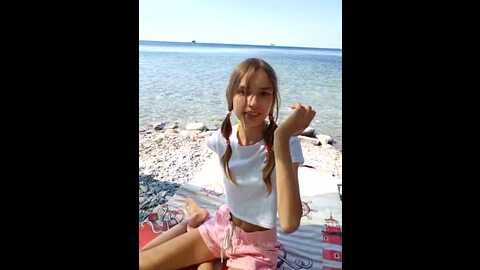 elikako @ stripchat on 20230828