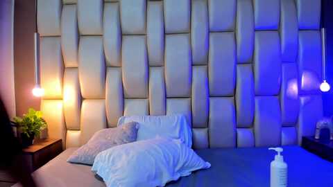 emma_and_danny @ stripchat on 20230828