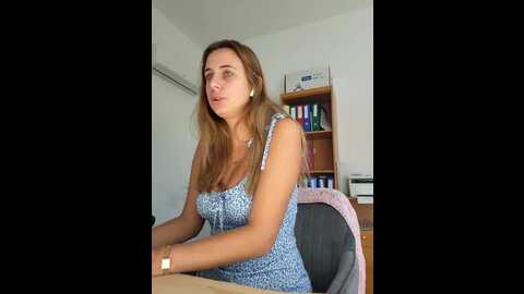 Media: hii_lolla Stripchat 2023-08-28 07:49:00