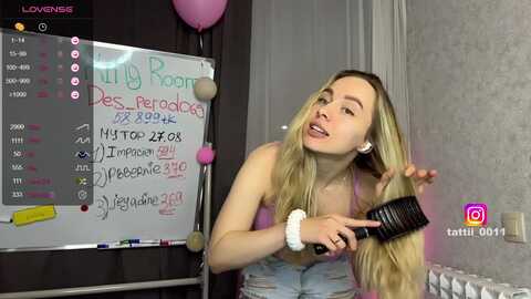 Media: hot_exclusive Stripchat 2023-08-28 01:16:00