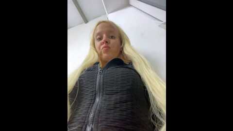 likacat @ stripchat on 20230828