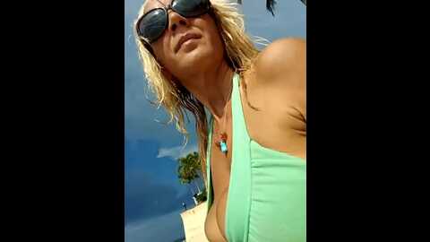 luna_natural @ stripchat on 20230828