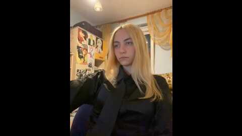 call_me_misa @ stripchat on 20230829