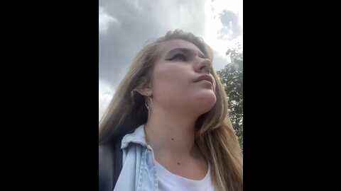 Media: holy_tereza Stripchat 2023-08-29 10:27:00