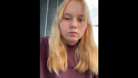 radiants_two @ stripchat on 20230829