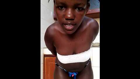 Media: holygrail001 Stripchat 2023-08-30 08:54:00