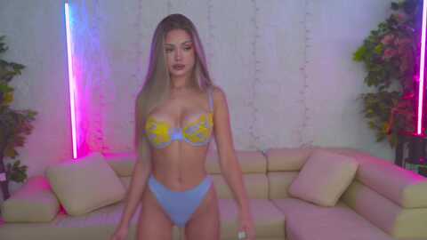 Media: kira_0541 Stripchat 2023-08-30 04:06:00