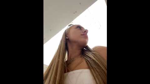 Media: pinkstar_ Stripchat 2023-08-30 08:53:00