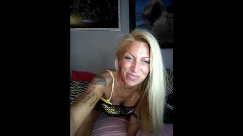 Media: weloveblue Stripchat 2023-08-30 12:14:00