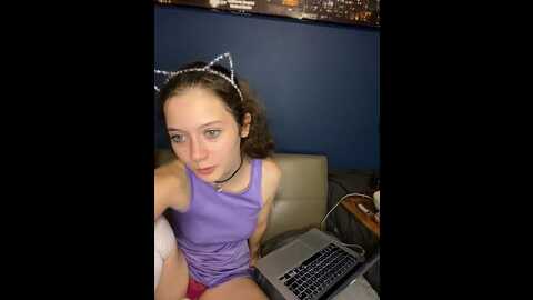x_peachy_squirter_x @ stripchat on 20230830
