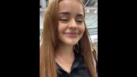 Media: angelinateller Stripchat 2023-08-31 06:40:00