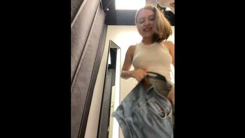 Media: brilliant_kiss Stripchat 2023-08-31 14:12:00