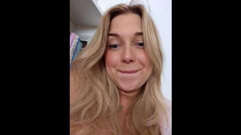 Media: cherryauroraa Stripchat 2023-08-31 18:47:00