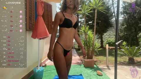 Media: elisabettina02 Stripchat 2023-08-31 09:42:00