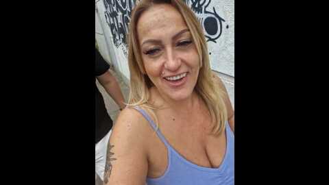 Media: isabellaandtom Stripchat 2023-08-31 11:08:00