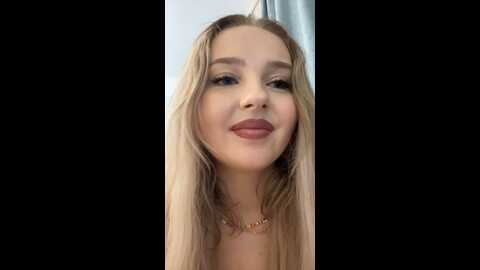 Media: julia_wilsons Stripchat 2023-08-31 22:24:00