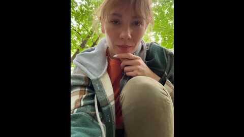 Media: lavenderhot Stripchat 2023-08-31 05:00:00