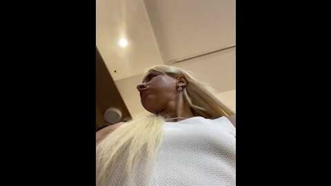 Media: likacat Stripchat 2023-08-31 10:32:00