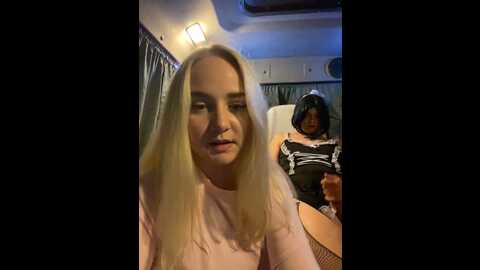 Media: _balance_ Stripchat 2023-09-01 00:04:00
