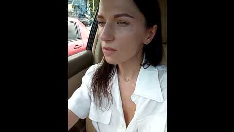 Media: brilliant_queen1 Stripchat 2023-09-01 02:32:00