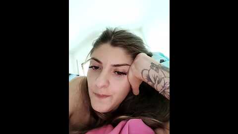 Media: creamy_squirt_pussy_ Stripchat 2023-09-01 10:25:00
