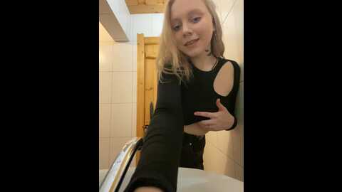 Media: highway_pixie Stripchat 2023-09-01 18:27:00