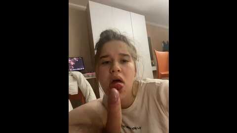 Media: hornygirlh Stripchat 2023-08-31 23:56:00