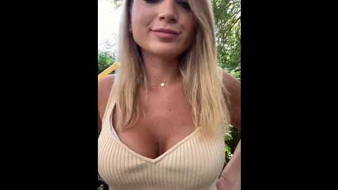 Media: ivy_bae Stripchat 2023-09-01 09:17:00