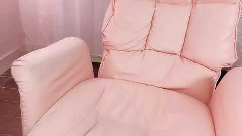 Media: linglong521 Stripchat 2023-09-01 17:28:00