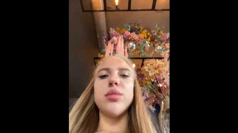 Media: pinkstar_ Stripchat 2023-09-01 07:20:00
