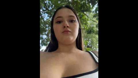 Media: kamilla_loop Stripchat 2023-09-02 09:07:00