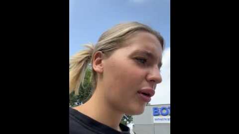 Media: legally_blonde Stripchat 2023-09-02 10:44:00