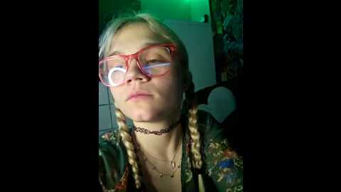 cutiepietease02 @ stripchat on 20230903