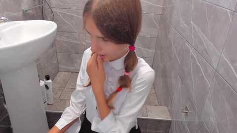 elikako @ stripchat on 20230903