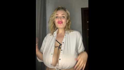 Media: evellyn Stripchat 2023-09-03 04:55:00