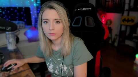 Media: lisaonthemoon Stripchat 2023-09-03 16:46:00