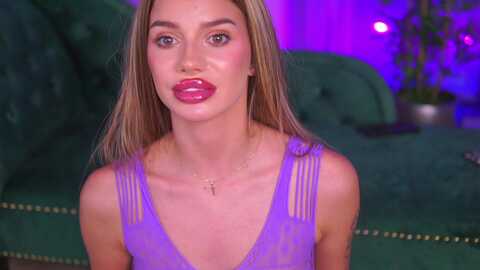 Media: nicolesarahx Stripchat 2023-09-03 17:00:00