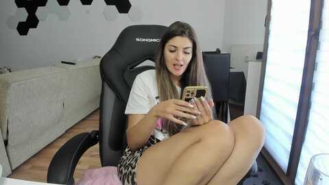 Media: creamy_squirt_pussy_ Stripchat 2023-09-04 10:51:00
