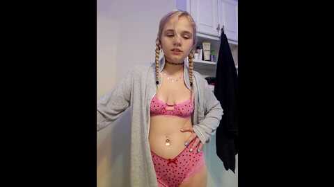 cutiepietease02 @ stripchat on 20230904