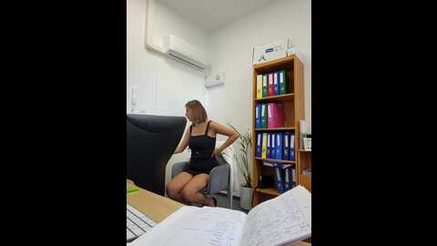 Media: hii_lolla Stripchat 2023-09-04 11:36:00