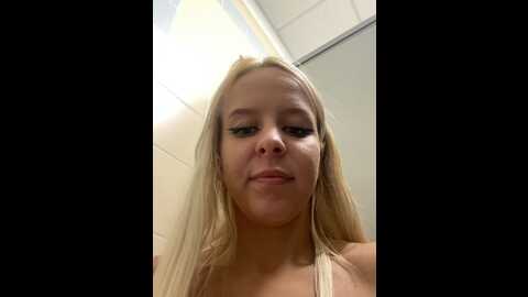 Media: likacat Stripchat 2023-09-04 07:54:00