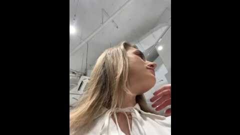 Media: _angelari_ Stripchat 2023-09-05 10:00:00