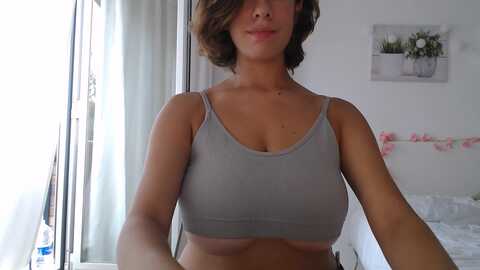 Media: enyeld_ruru Stripchat 2023-09-05 16:51:00