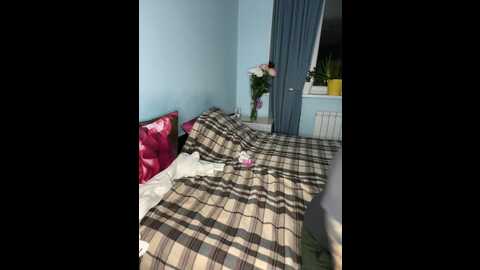 Media: hulklisandra Stripchat 2023-09-05 20:37:00