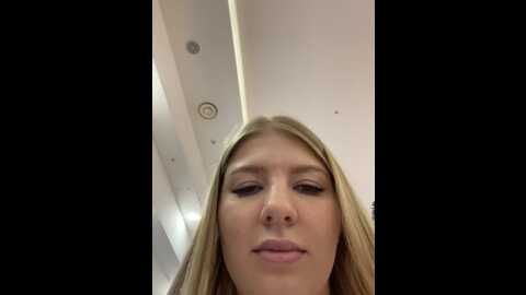 Media: newlale Stripchat 2023-09-05 09:25:00