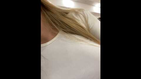 Media: newlale Stripchat 2023-09-05 09:39:00